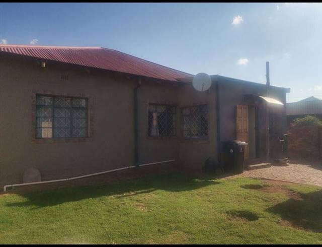4 BEDROOM HOUSE FOR SALE IN GEDULD
